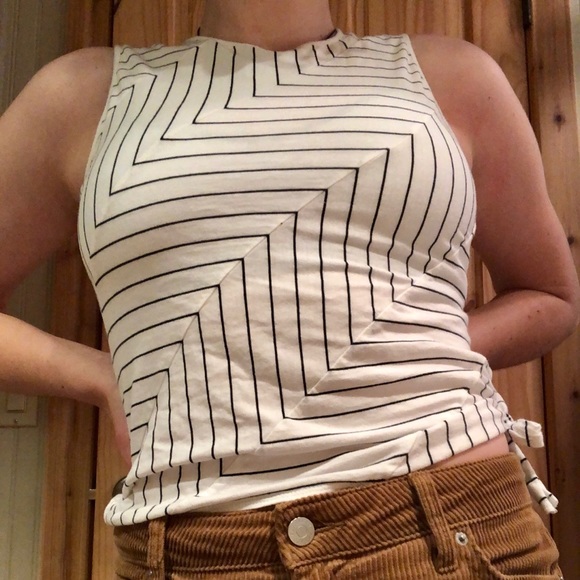 Geometric crop top - Picture 5 of 5